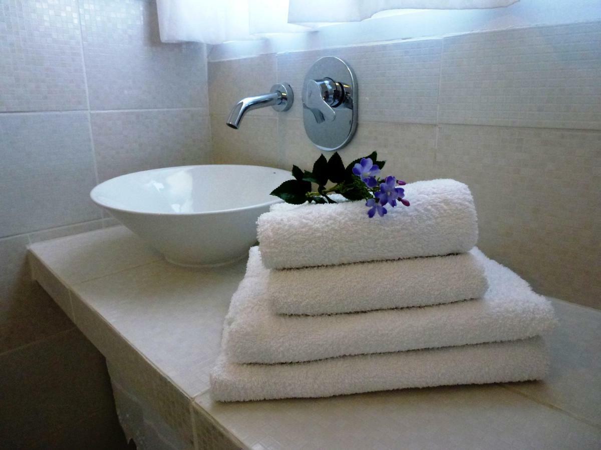 Bougainvillea Suites Kamari  Ngoại thất bức ảnh